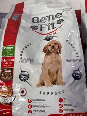 מזון BENE FIT בטעם כבש ואורז לגורים 2.5 ק"ג