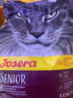 מזון ג'וסרה סניור לחתולים מבוגרים 2 ק"ג